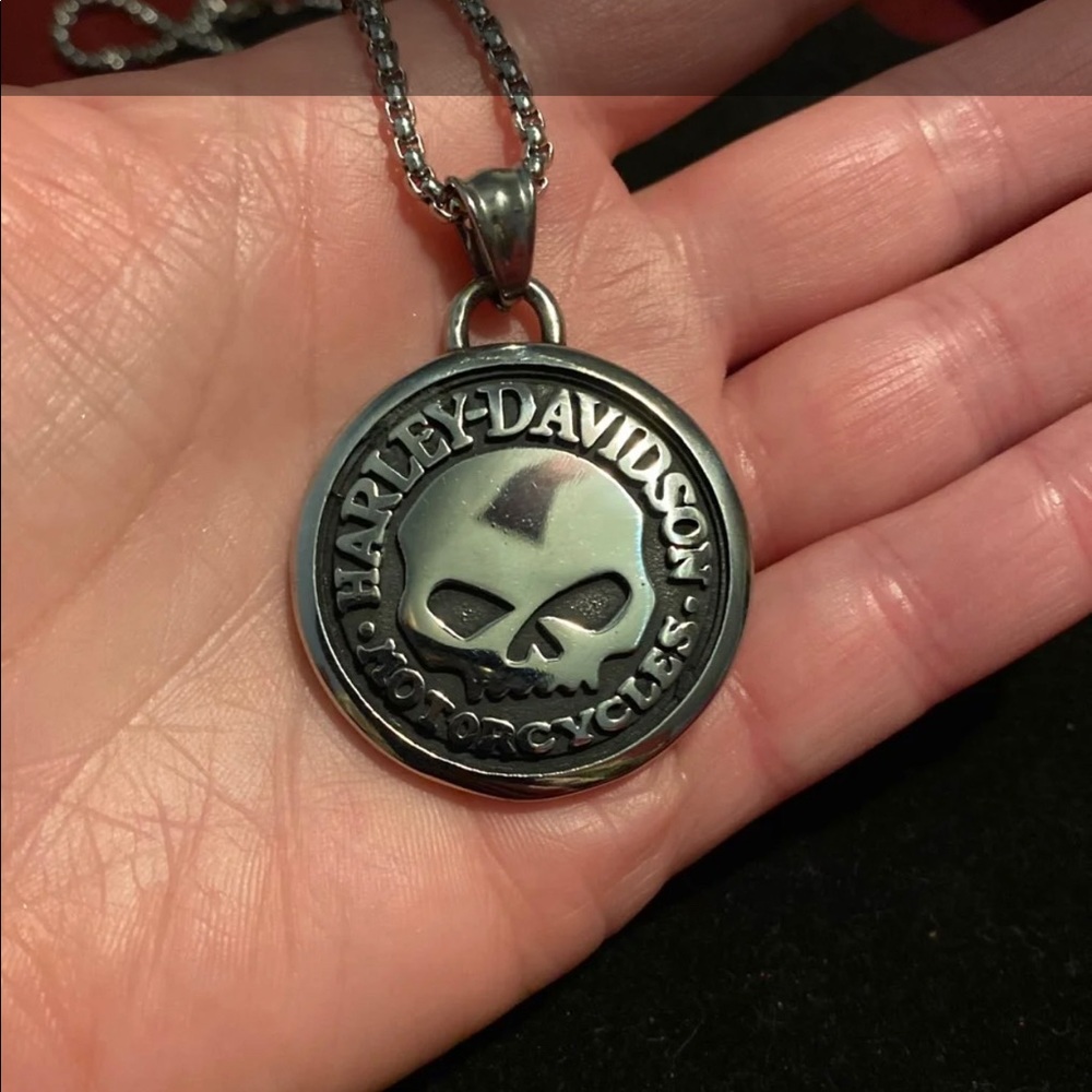 Limited! Just In! HD Willie G Skull Men’s Necklace - Picture 3 of 6